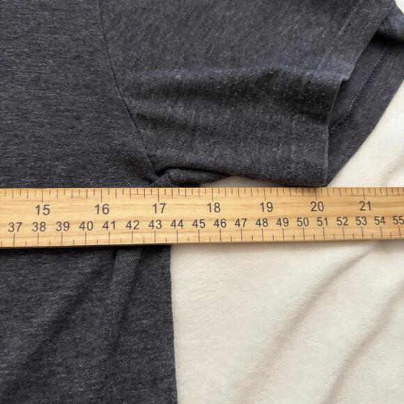 Vans Grey T Shirt Graphic Tee Small 17” pit to pit - Picture 5 of 7